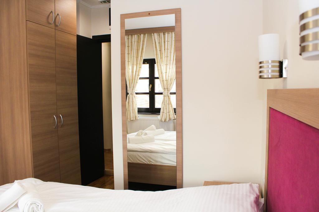 Wake Up Apartments And Rooms Belgrado Exterior foto