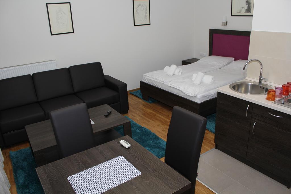 Wake Up Apartments And Rooms Belgrado Exterior foto