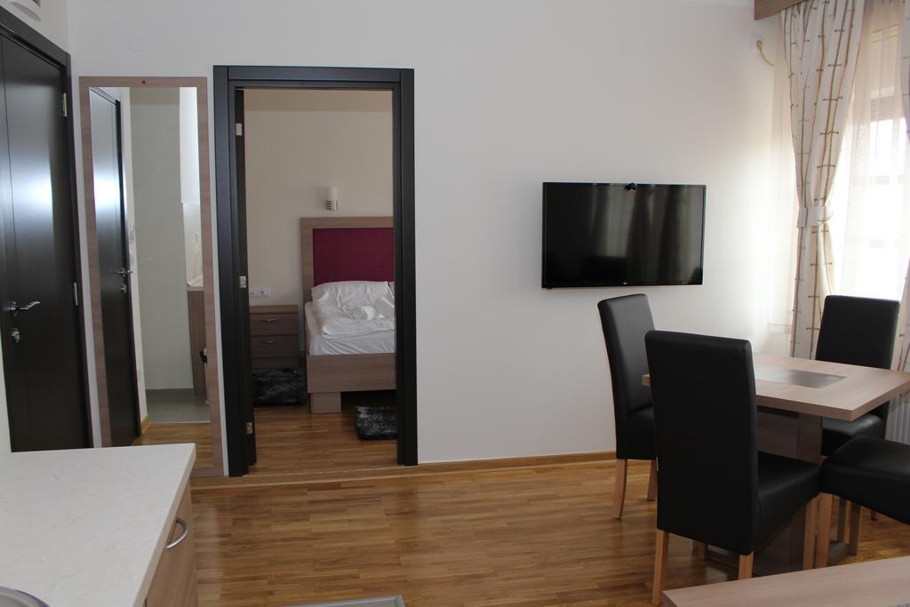 Wake Up Apartments And Rooms Belgrado Exterior foto